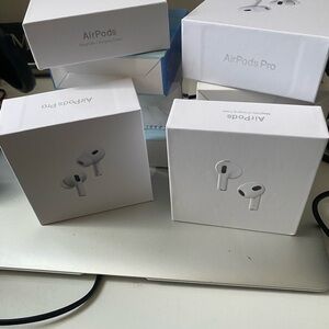 Apple AirPods Pro with MagSafe Charging Case - White